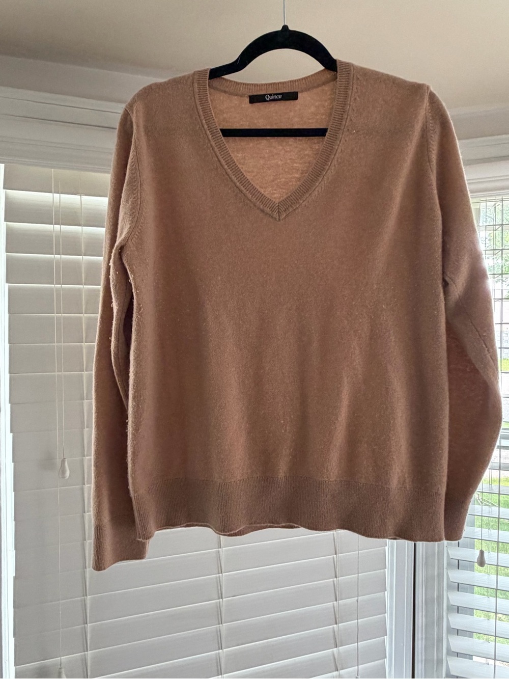 Quince Women’s 100% Cashmere V-Neck Sweater in Light Tan